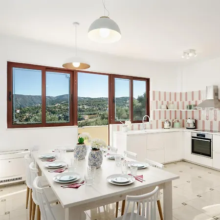 Seaview The Infinite With Private Pool, Bbq & Ping Pong, 1,5km From *