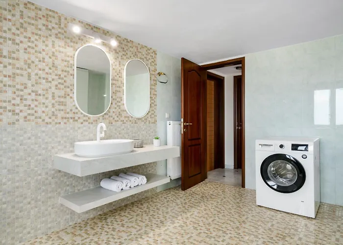 Seaview The Infinite With Private Pool, Bbq & Ping Pong, 1,5km From