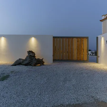 Seaview The Infinite With Private Pool, Bbq & Ping Pong, 1,5km From