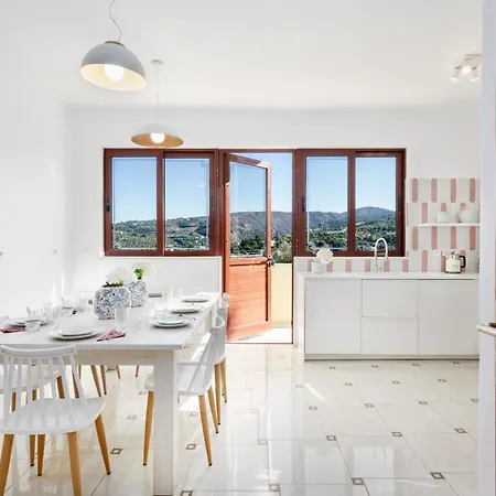 Seaview The Infinite With Private Pool, Bbq & Ping Pong, 1,5km From