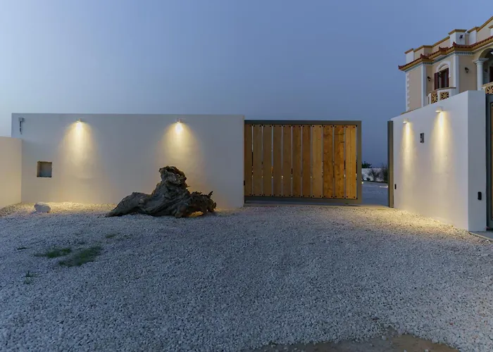 Seaview The Infinite With Private Pool, Bbq & Ping Pong, 1,5km From