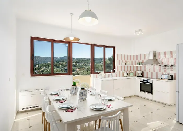 Seaview The Infinite With Private Pool, Bbq & Ping Pong, 1,5km From *