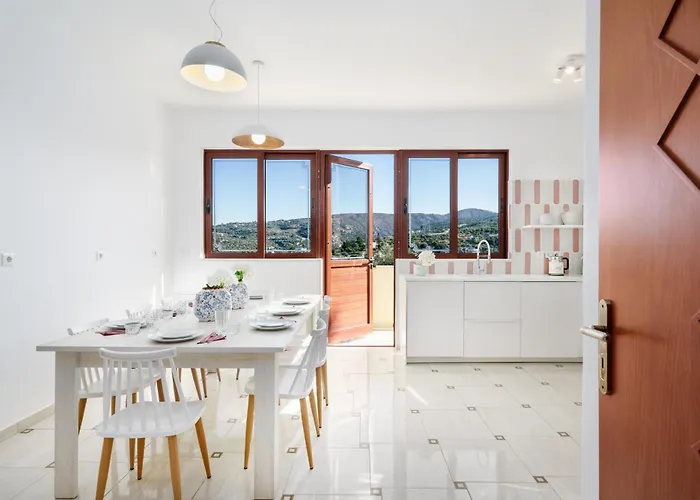 Seaview The Infinite With Private Pool, Bbq & Ping Pong, 1,5km From